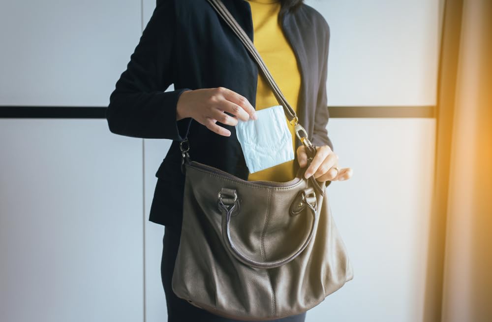 100 Bulk Pads with Wings Individually Wrapped for Women Homeless, Postpartum, Hospitals Trail maker