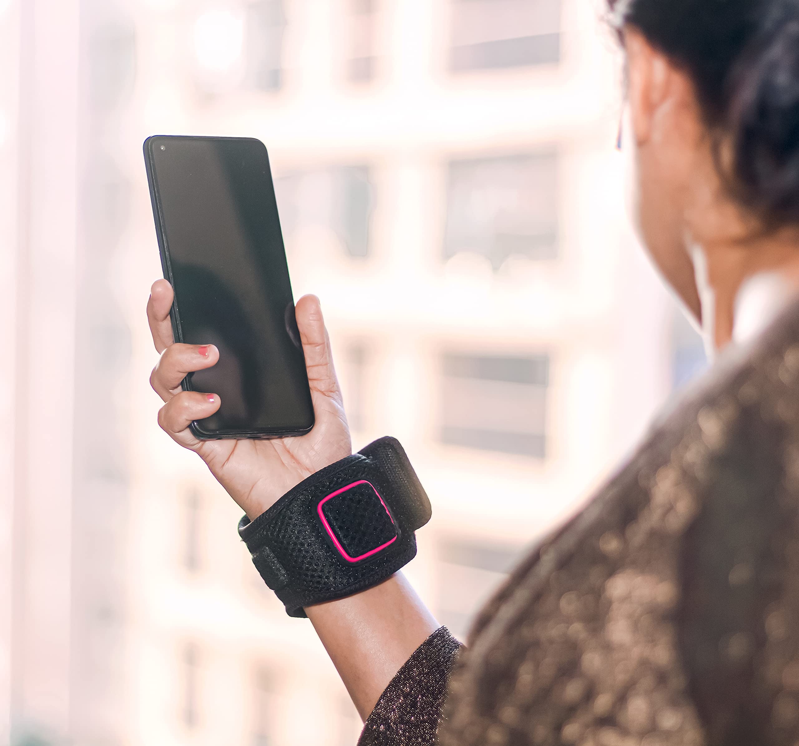 KÜLKUF Cooling Wristband with Instant Relief from Hot Flashes, Menopause Bracelet KÜLKUF